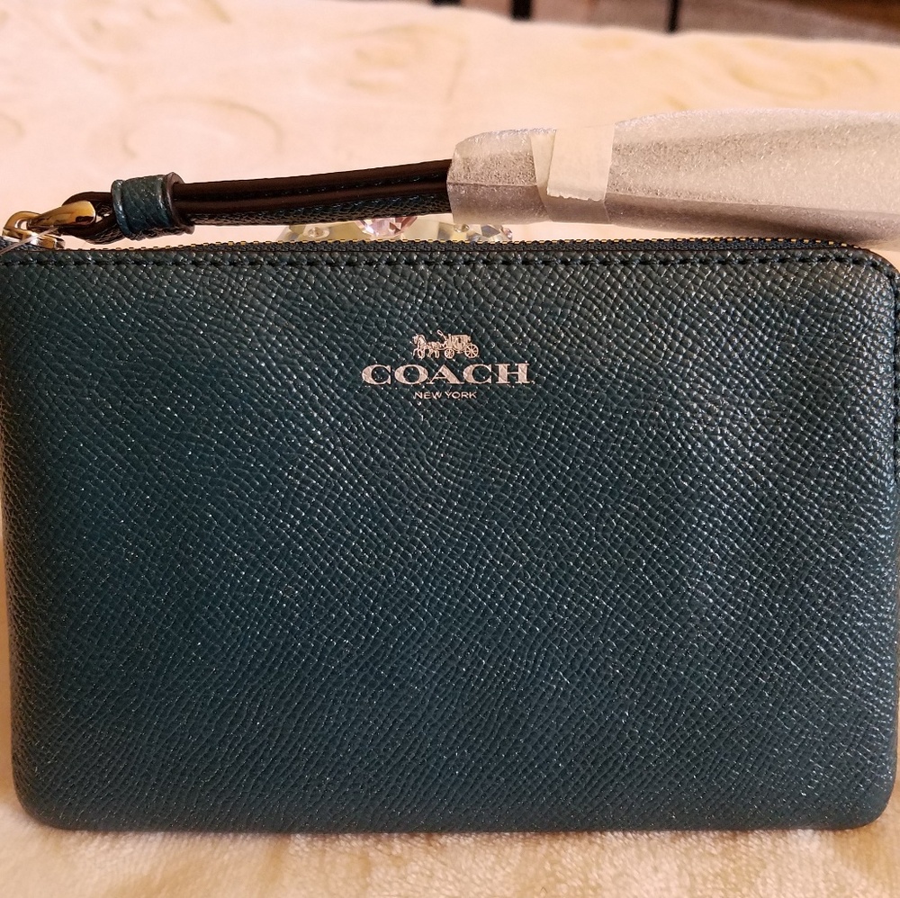 NWT💙Coach💙🌊Dark Teal Blue Glitter Wristler